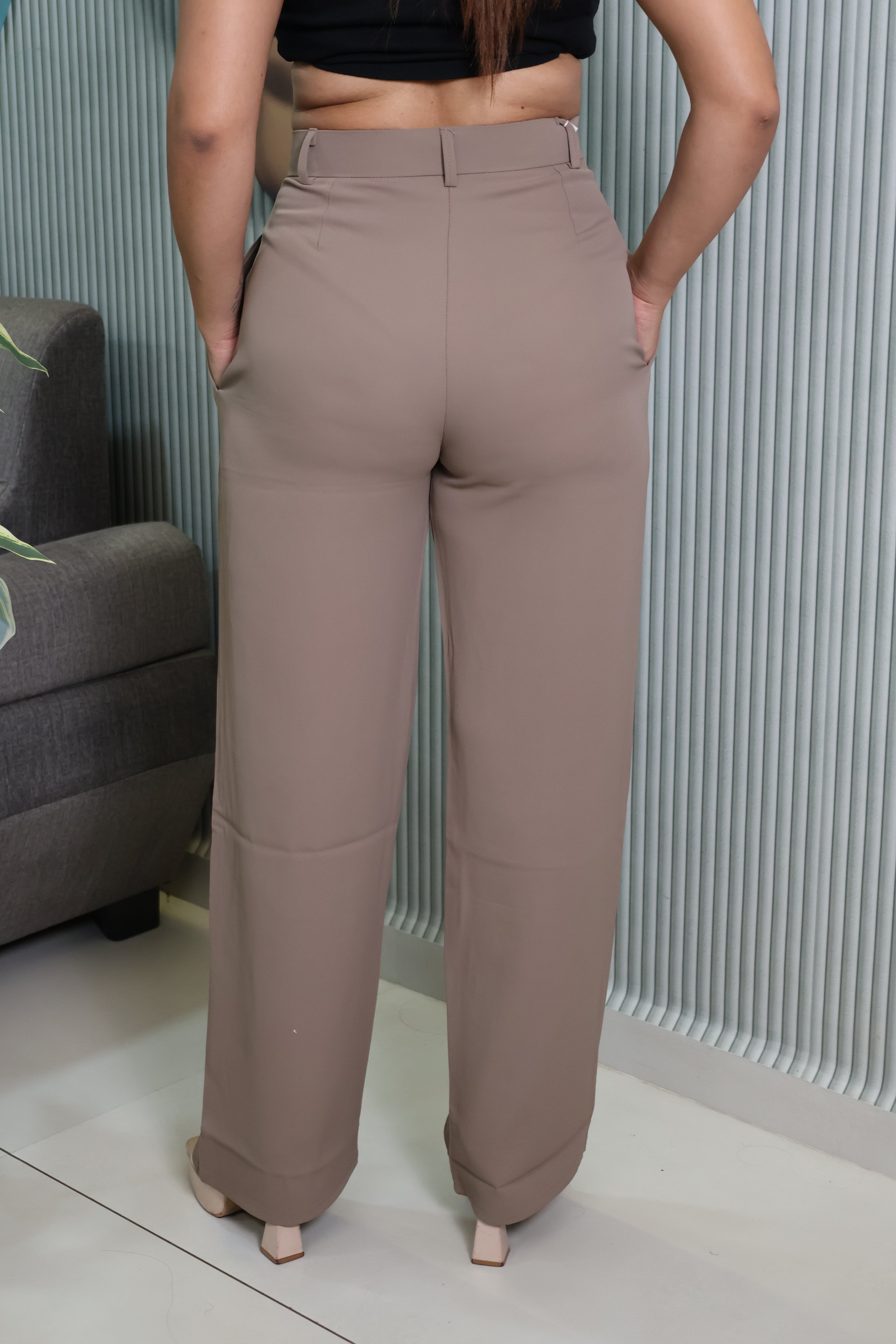High-Waist Wide Leg Stretch Pants – Taupe Brown