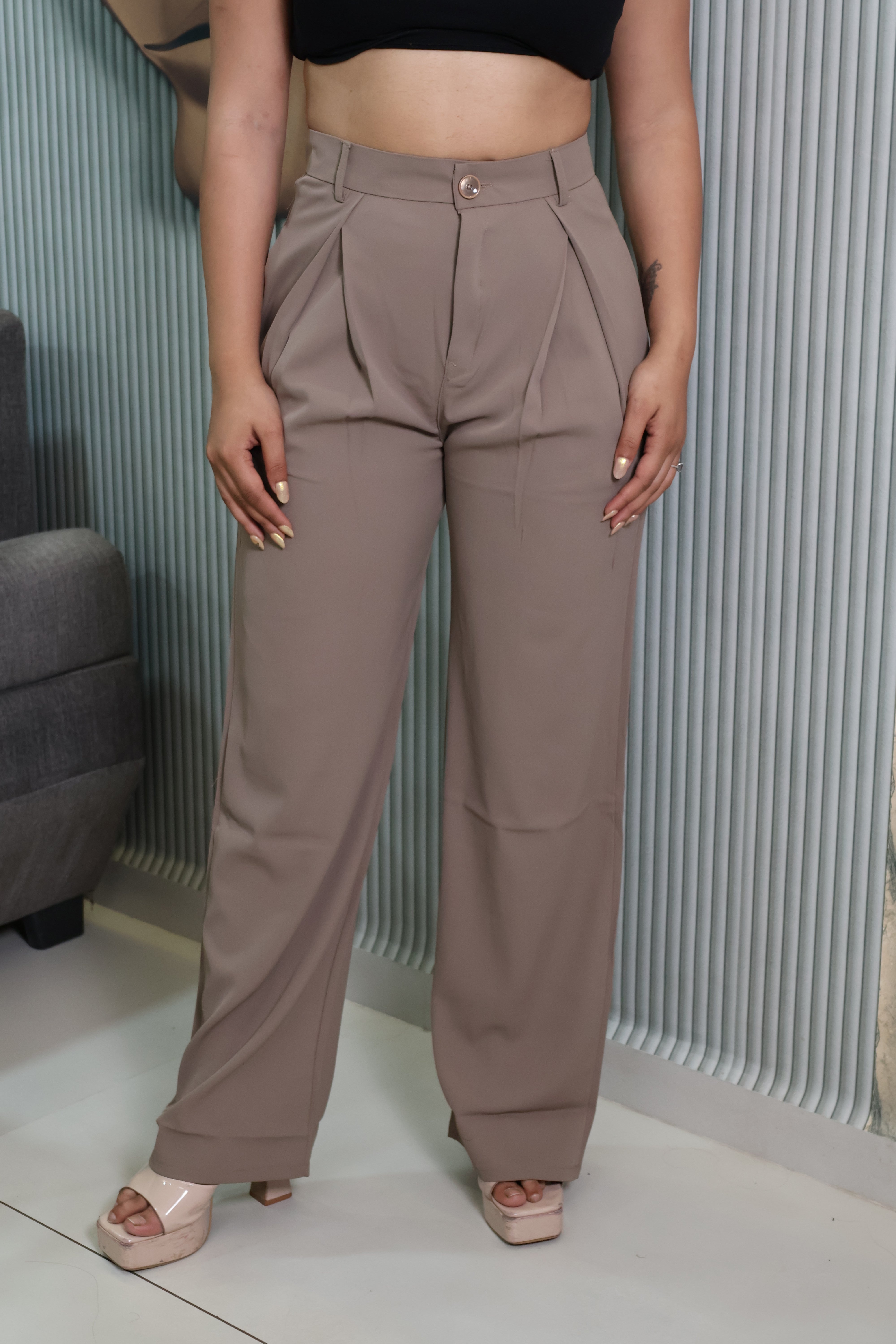 High-Waist Wide Leg Stretch Pants – Taupe Brown