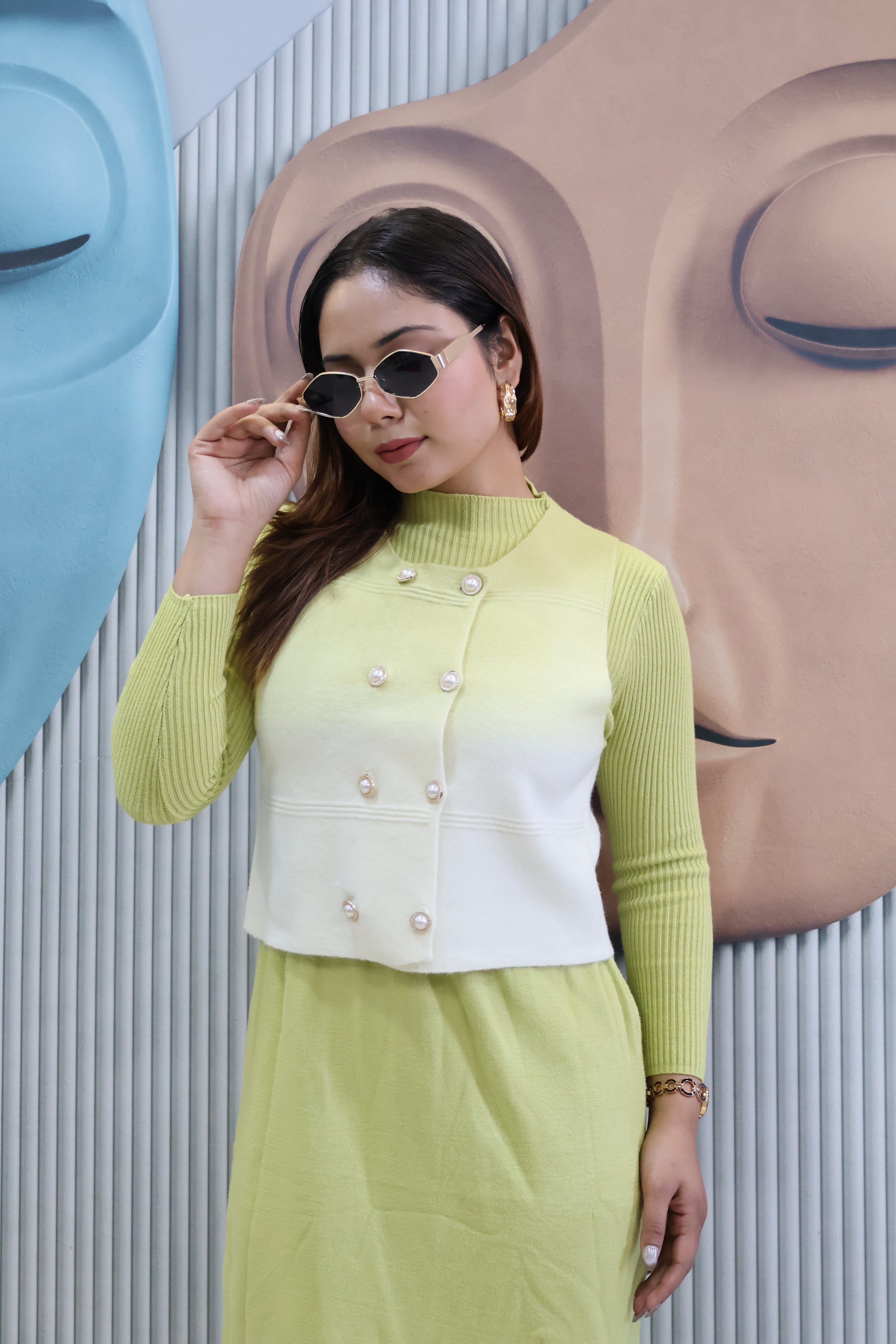 TOP WEAR